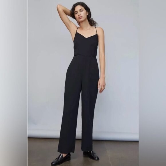NWT AnthropologieMaeve Jumpsuit V Neck Black Sleek Chic Pockets Size 14